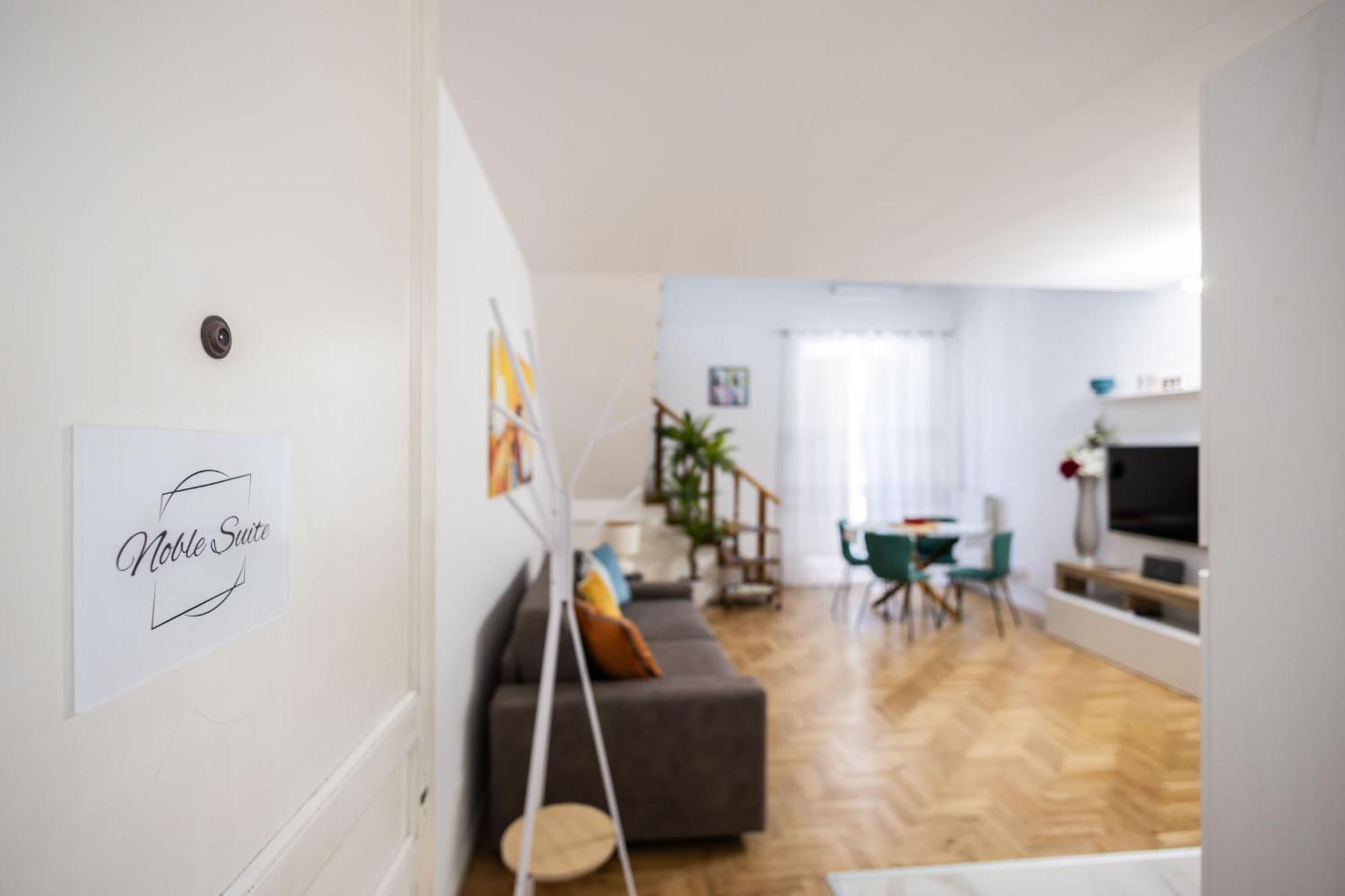 Noble Suite Palermo Bagian luar foto